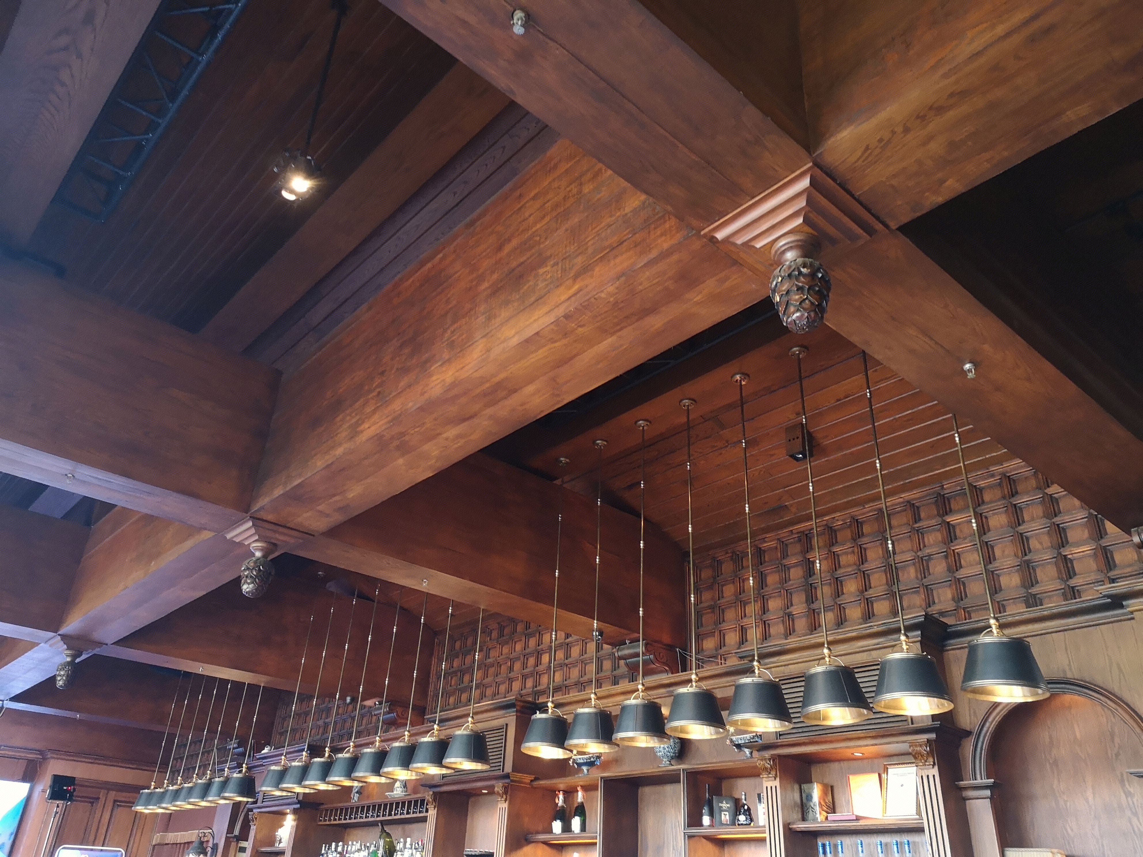 酒吧屋顶