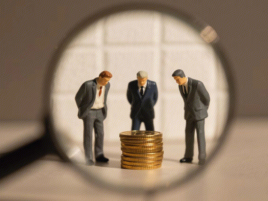 财务问题被查 被调查 聚焦 金币 资金 商人