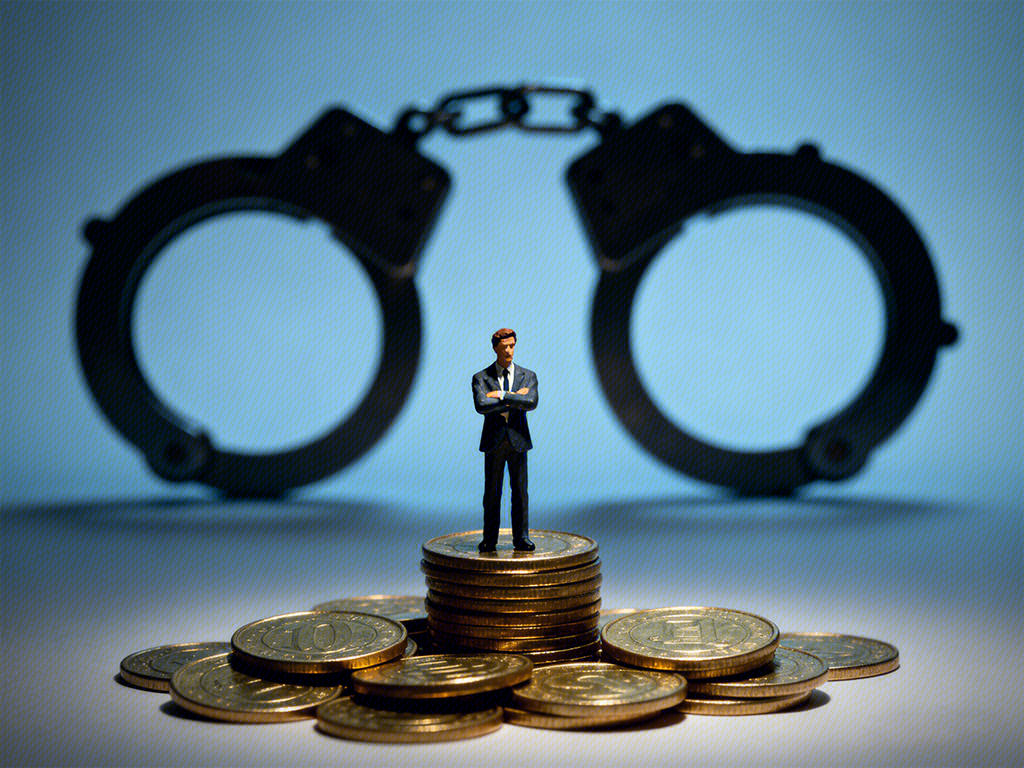 非法获利 不正当获取的利益 手铐 拘留 金币 资金