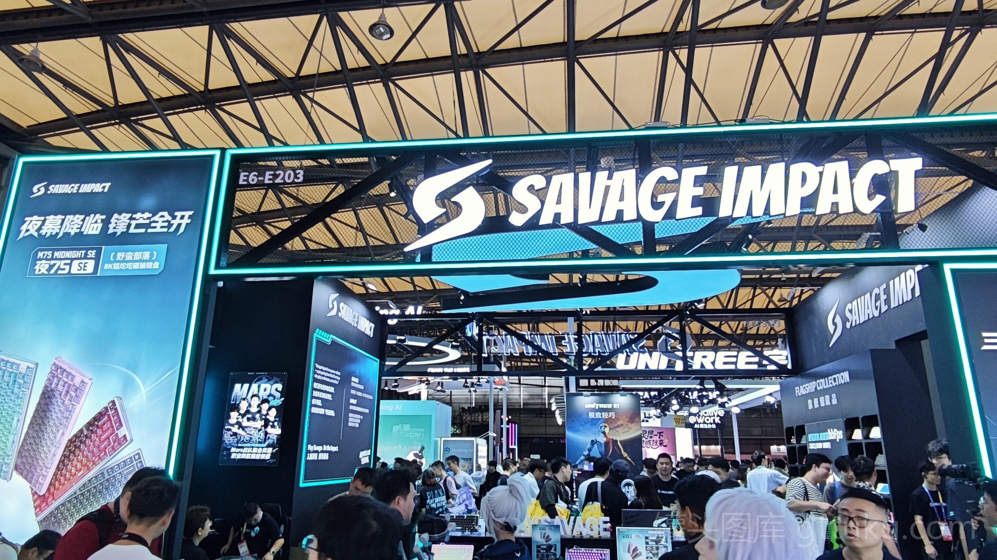 SAVAGE IMPACT 键盘